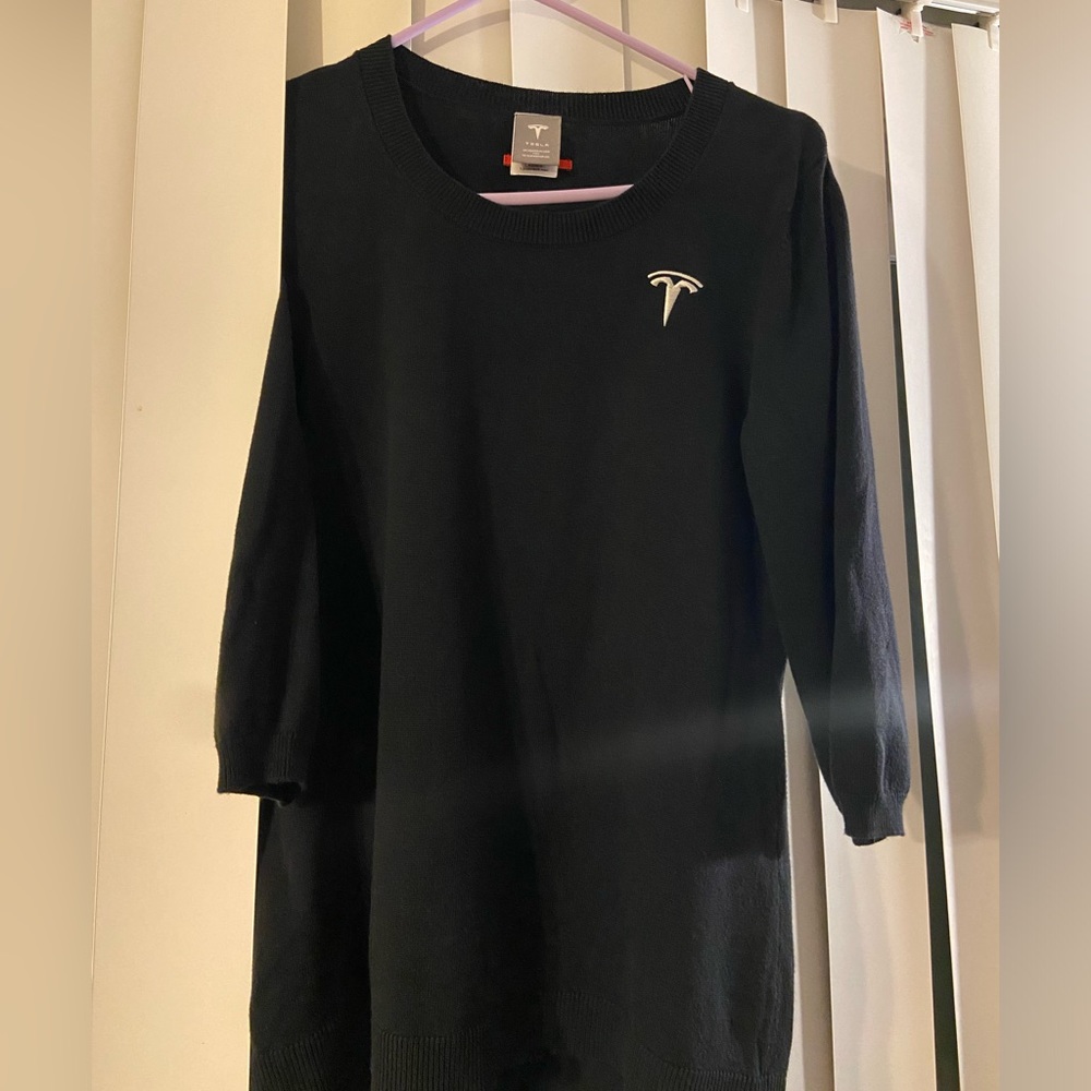 TESLA women’s 3/4 sleeves crewneck sweater black size Medium